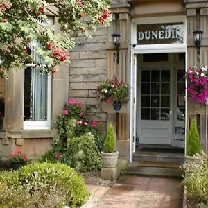 A Two Bedroom - Victorian At 8 Priestfield Road Apartment